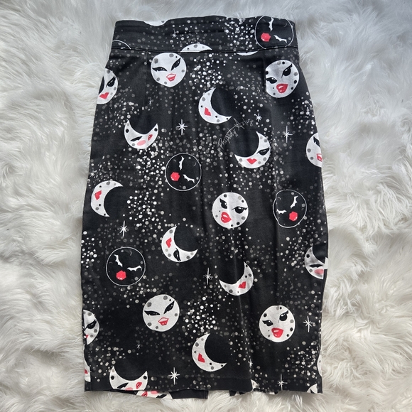 Laura Byrnes Moon Pencil Skirt pinup style size Medium - Picture 1 of 8